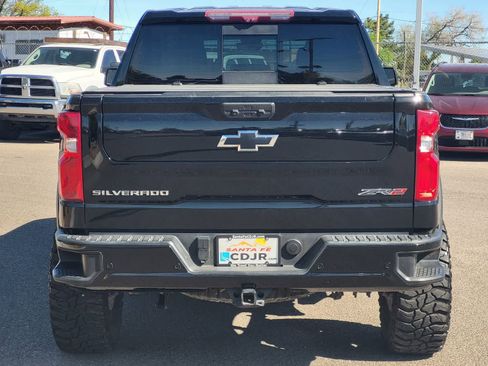 Used 2023 Chevrolet Silverado 1500 ZR2 w/ Technology Package image 6