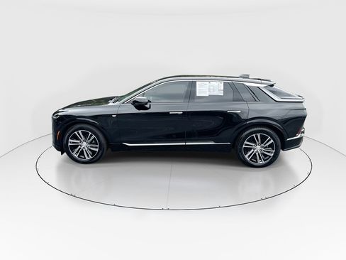 Used 2026 Cadillac Lyriq Luxury RWD image 5