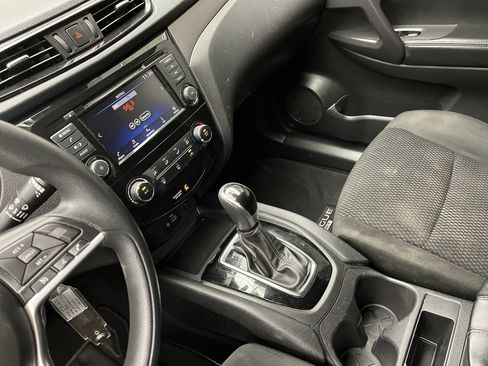 Used 2020 Nissan Rogue Sport S AWD/4WD image 14