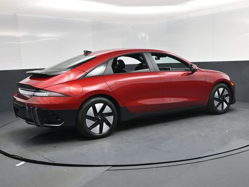 New 2025 Hyundai Ioniq 6 SE image 4