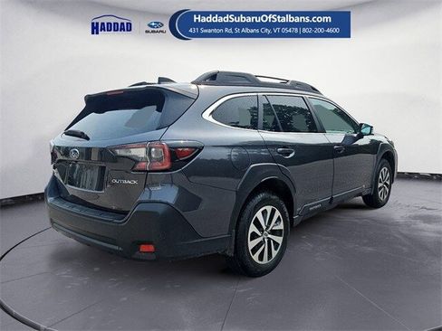 Used 2023 Subaru Outback Premium image 5