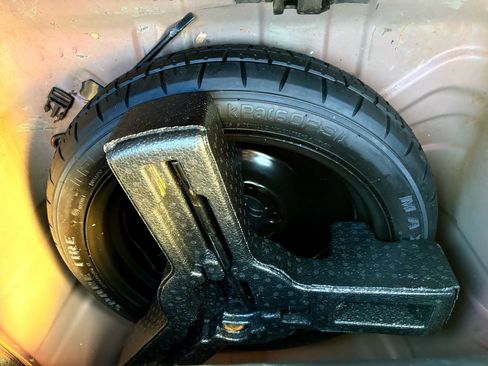 Used 2018 Nissan Sentra SV image 30