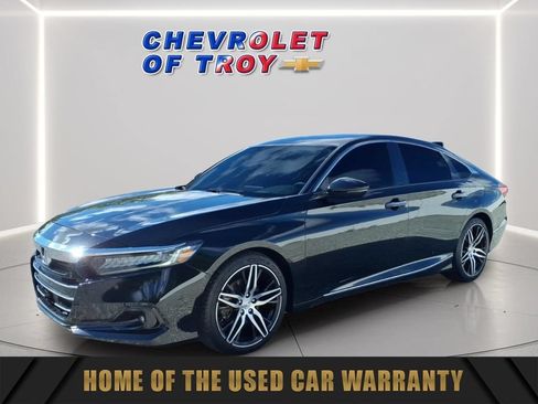 Used 2021 Honda Accord Touring image 4