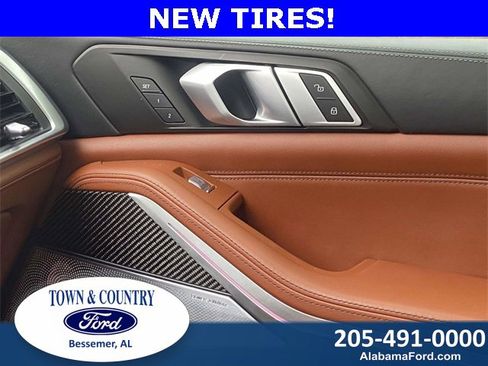 Used 2023 BMW X7 M60i image 21