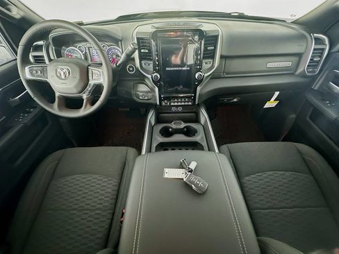New 2026 RAM 3500 Big Horn AWD/4WD image 9