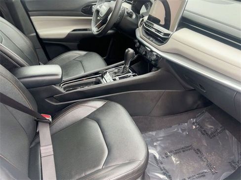 Used 2023 Jeep Compass Limited image 30