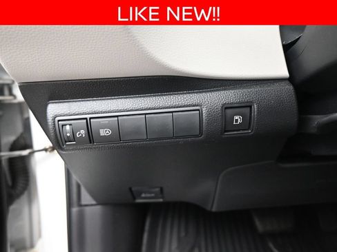 Used 2022 Toyota Corolla LE FWD image 16
