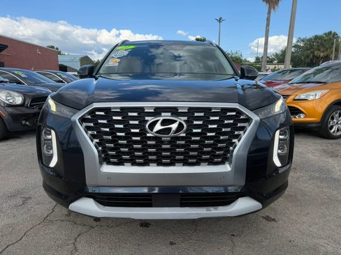 Used 2021 Hyundai Palisade Limited w/ Cargo Package FWD image 2
