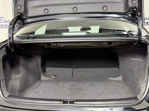 Used 2025 Toyota Corolla SE image 14