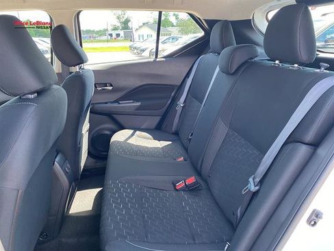 Used 2024 Nissan Kicks SV FWD image 11