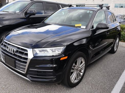 Used 2019 Audi Q5 2.0T Premium Plus w/ Premium Plus Package AWD/4WD image 2