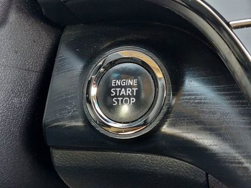 Used 2016 Toyota Avalon Touring image 40