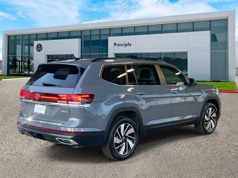 New 2026 Volkswagen Atlas SE FWD image 3