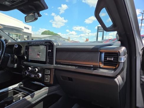 Used 2023 Ford F350 Platinum AWD/4WD image 16