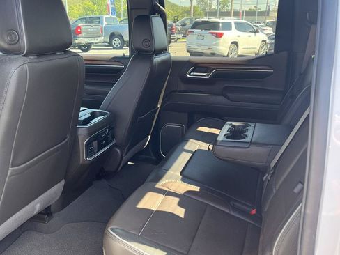 Used 2023 GMC Sierra 1500 Denali w/ Denali Reserve Package AWD/4WD image 14