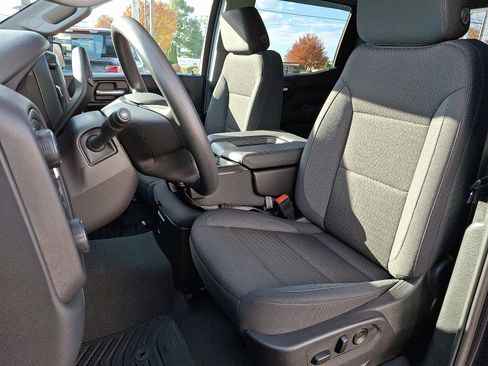 Used 2024 Chevrolet Silverado 1500 Custom Trail Boss w/ LPO, Dark Essentials Package image 12