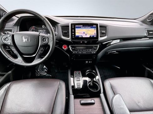 Used 2020 Honda Ridgeline Black Edition image 16