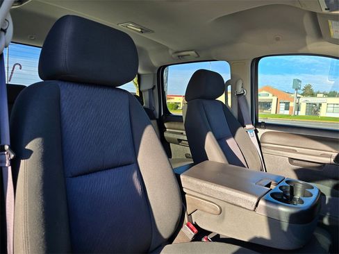 Used 2013 Chevrolet Silverado 2500 LT w/ Z71 Appearance Package image 10