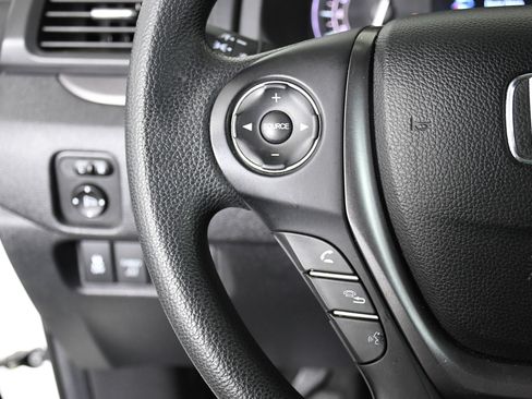 Used 2019 Honda Ridgeline Sport image 11