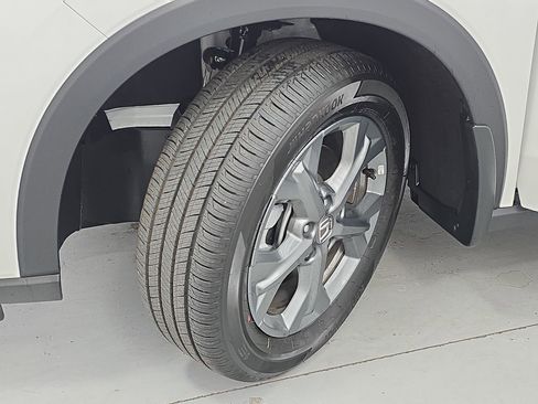 New 2026 Honda HR-V LX image 31