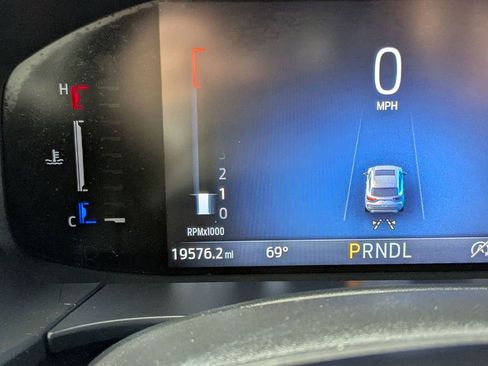 Used 2025 Ford Escape ST-Line image 19