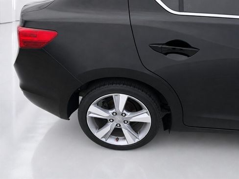 Used 2013 Acura ILX w/ Technology Package FWD image 23