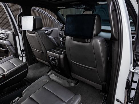 Used 2023 Chevrolet Suburban Z71 AWD/4WD image 33