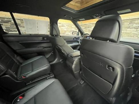 Used 2024 Hyundai Santa Fe Calligraphy AWD/4WD image 34