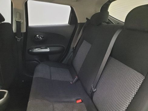 Used 2016 Nissan Juke S image 18