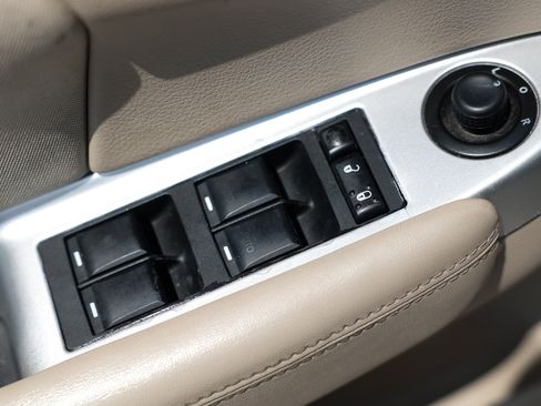 Used 2013 Chrysler 200 Touring w/ Cold Weather Group FWD image 41