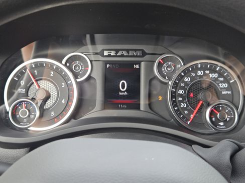 New 2026 RAM 2500 Tradesman AWD/4WD image 13