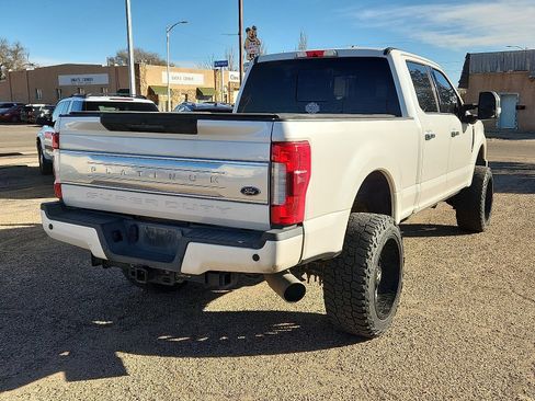 Used 2019 Ford F250 Platinum w/ Platinum Ultimate Package image 4