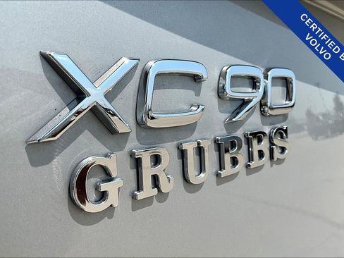 Used 2025 Volvo XC90 T8 Ultra w/ Protection Package image 35