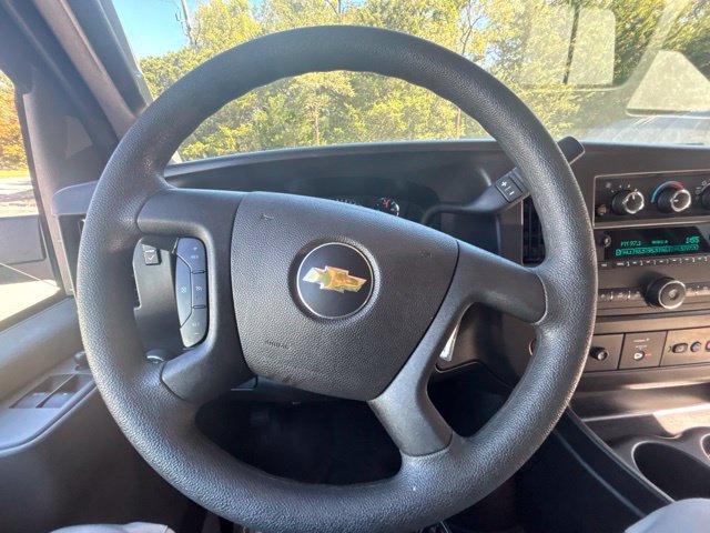 Used 2025 Chevrolet Express 3500 LT w/ LT Preferred Equipment Group RWD image 8