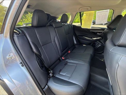 Used 2025 Subaru Outback Limited image 22