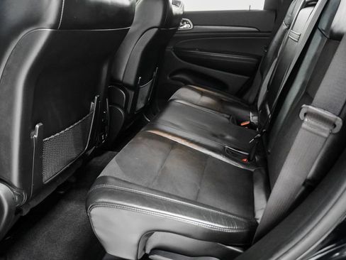 Used 2021 Jeep Grand Cherokee Laredo X image 23