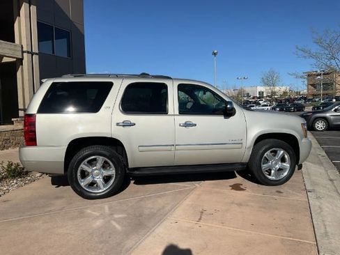 Used 2014 Chevrolet Tahoe LTZ AWD/4WD image 9