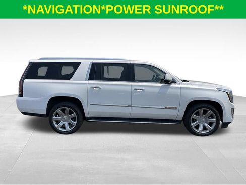 Used 2017 Cadillac Escalade ESV Luxury AWD/4WD image 5