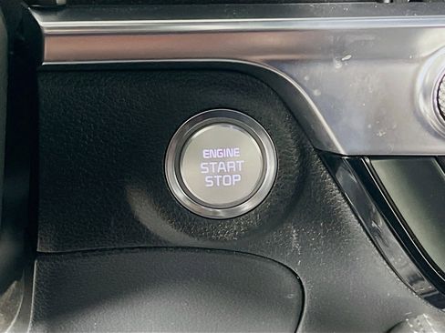 Used 2023 Kia Telluride SX image 9