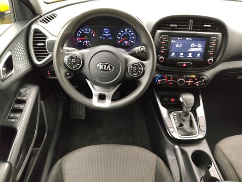 Used 2020 Kia Soul LX FWD image 22