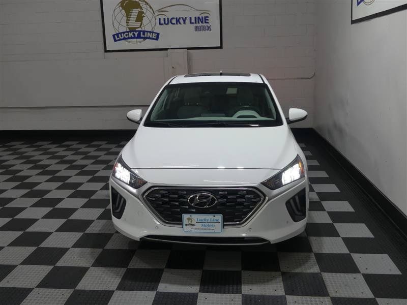 Used 2020 Hyundai Ioniq Limited FWD image 3