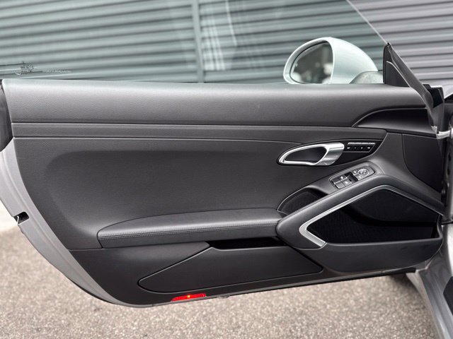 Used 2018 Porsche 911 Carrera RWD image 13