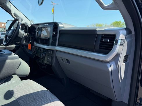Used 2025 Ford F350 XLT AWD/4WD image 12