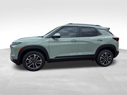 New 2026 Chevrolet TrailBlazer LT w/ Convenience Package FWD image 3