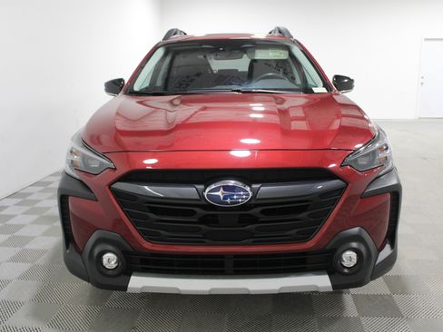 Used 2024 Subaru Outback Limited image 32