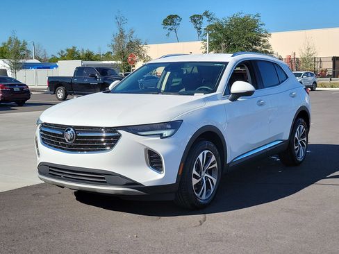 Used 2023 Buick Envision Essence image 3