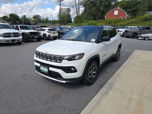 New 2026 Jeep Compass Limited w/ Sun, Sound & Navigation Group AWD/4WD image 3