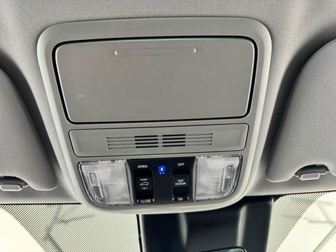 Used 2019 Honda Odyssey EX-L image 34
