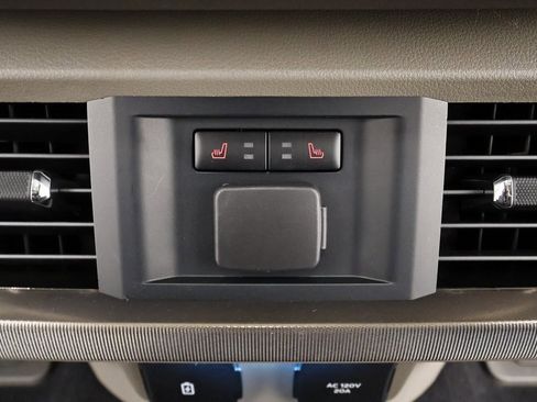 New 2025 Ford F150 Platinum w/ Equipment Group 703A Plus image 14