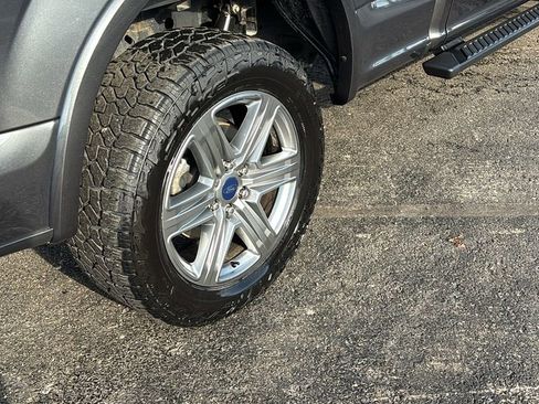 Used 2019 Ford F150 XLT w/ Equipment Group 302A Luxury image 8